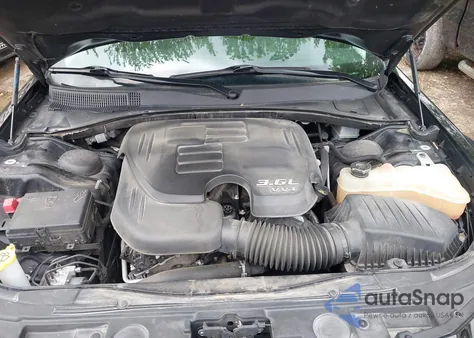 2021 Chrysler 300 Touring z USA, uszkodzony, nr VIN 2C3CCAAG6MH558382